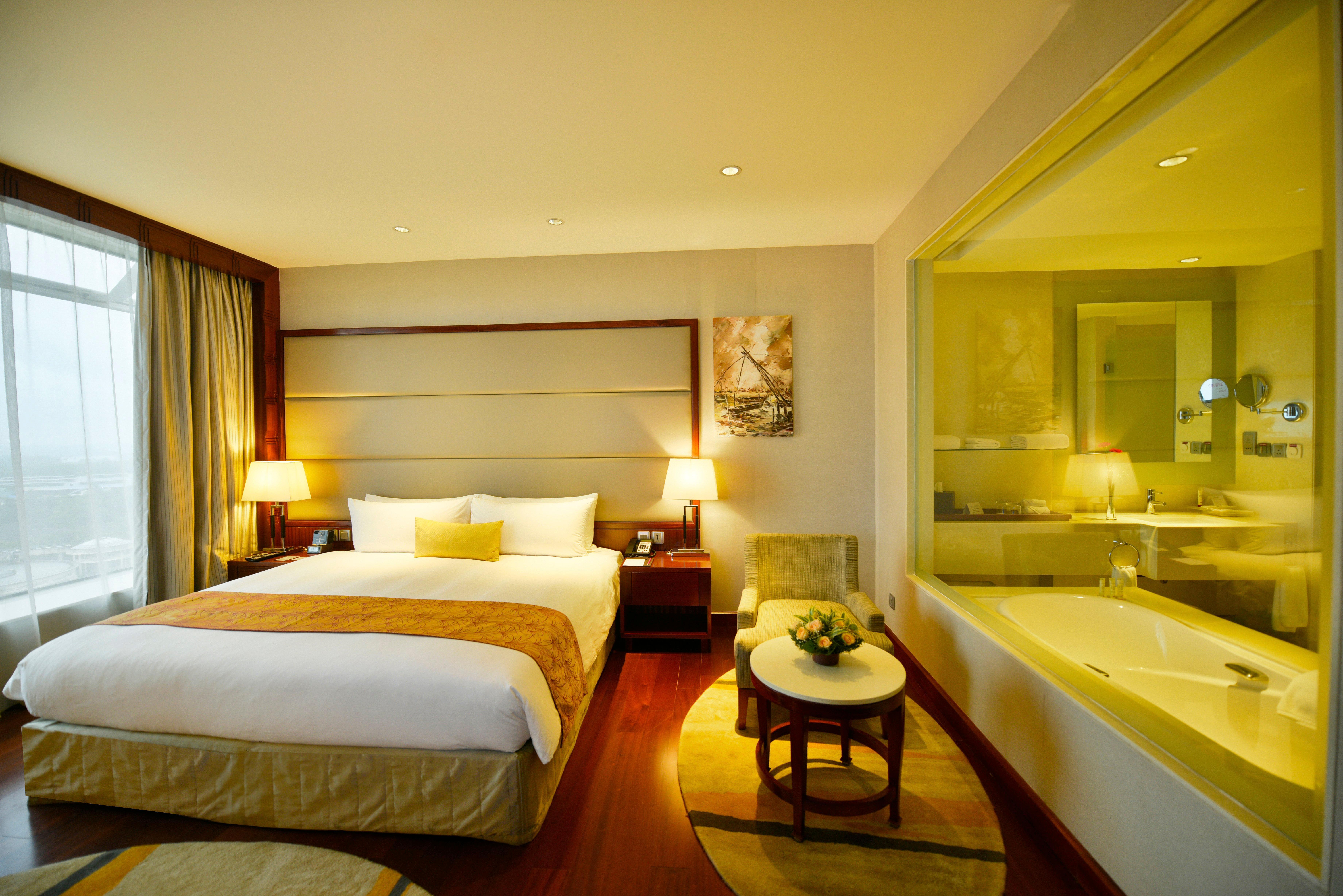 Crowne Plaza Kochi By Ihg Hotel Екстериор снимка A room at the hotel