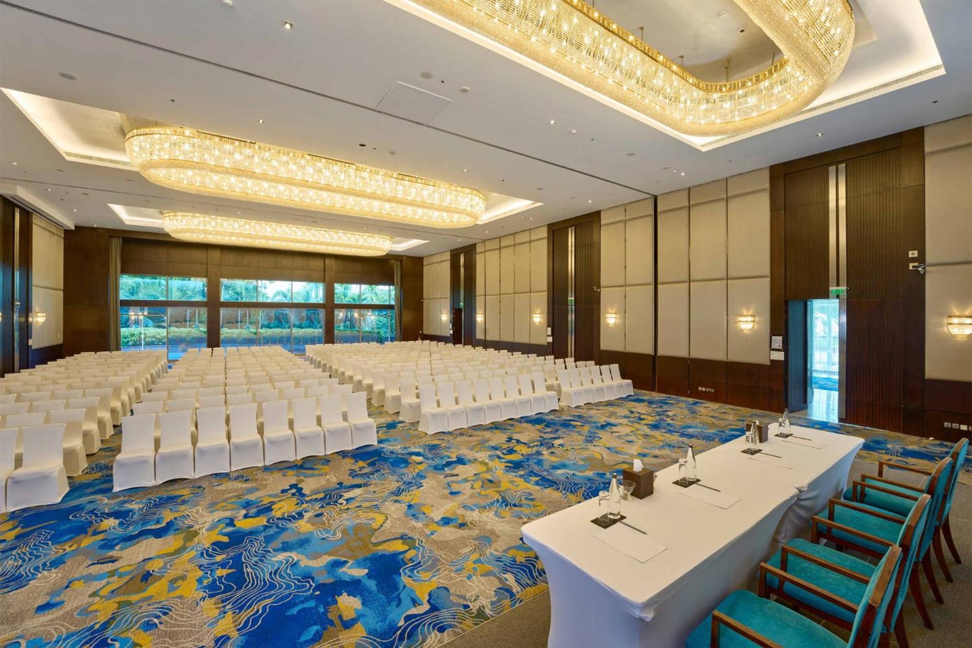 Crowne Plaza Kochi By Ihg Hotel Екстериор снимка The Grand Ballroom