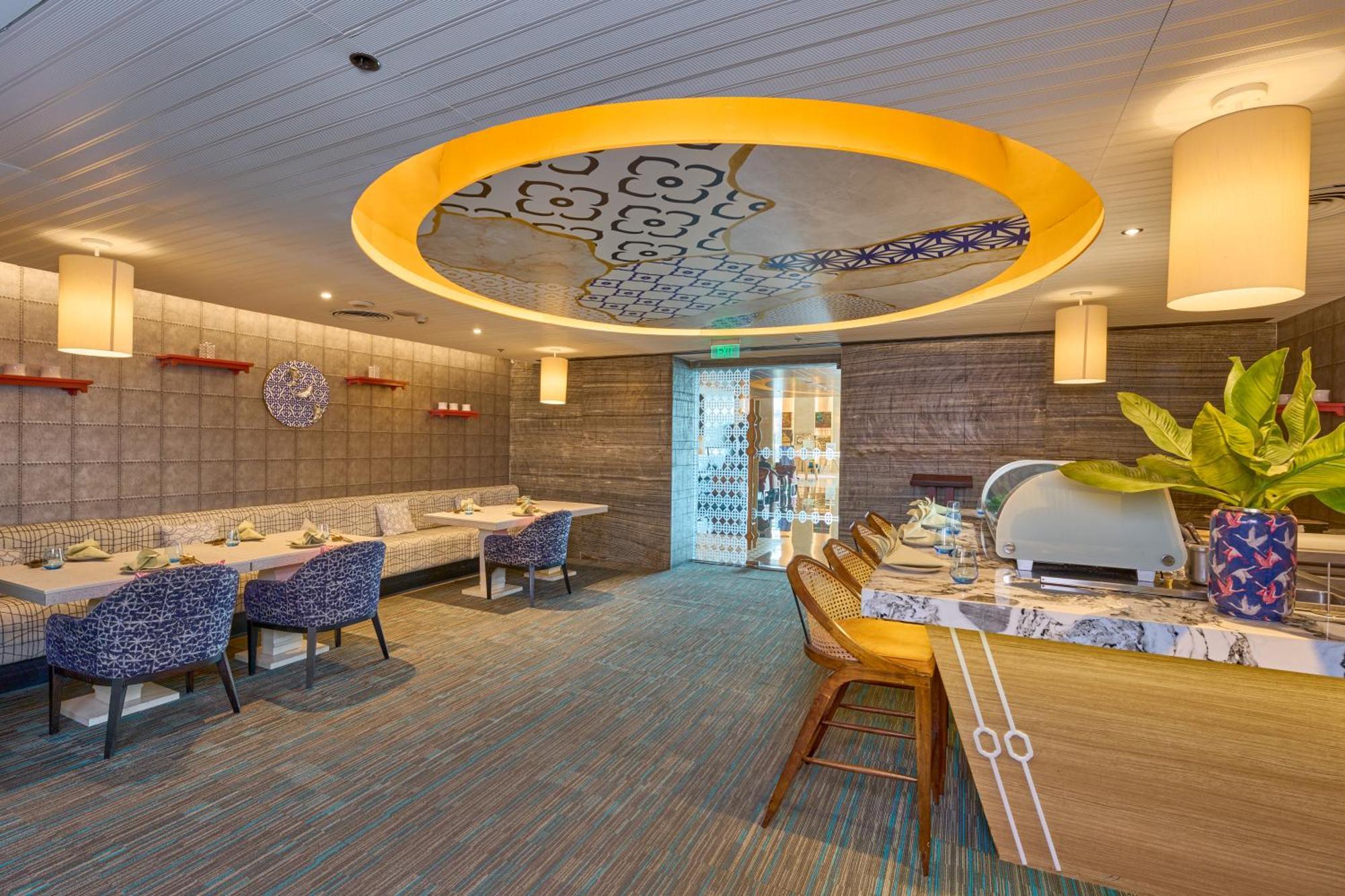 Crowne Plaza Kochi By Ihg Hotel Екстериор снимка The interior of the restaurant